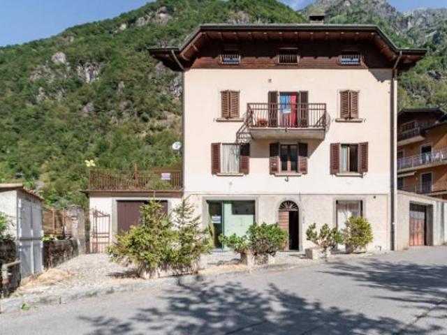 Immobile di 65 m con 2 locali in vendita a Valbondione [rif. DV 7067]
