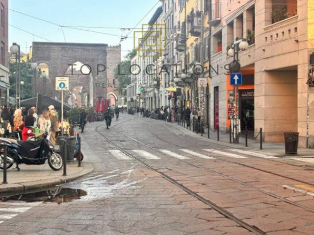Immobile di 100 m con 2 locali in affitto a Milano