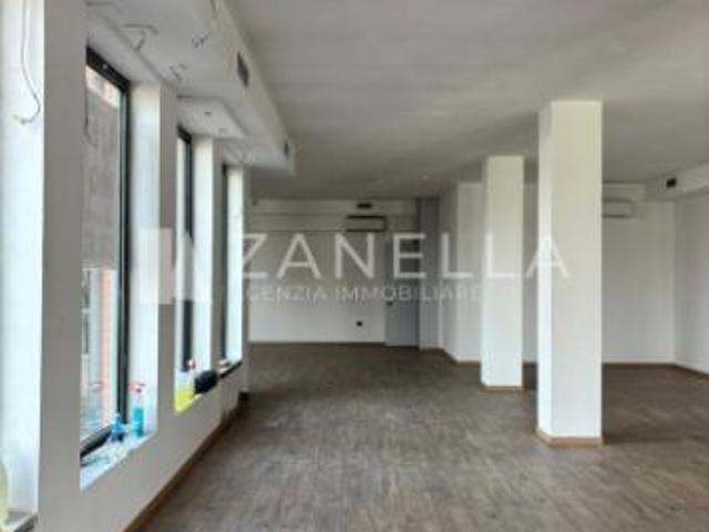 Immobile di 100 m con 2 locali in vendita a Castelfranco Veneto