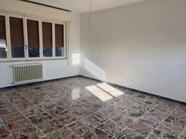 Immobile di 110 m con 4 locali in affitto a Brescia
