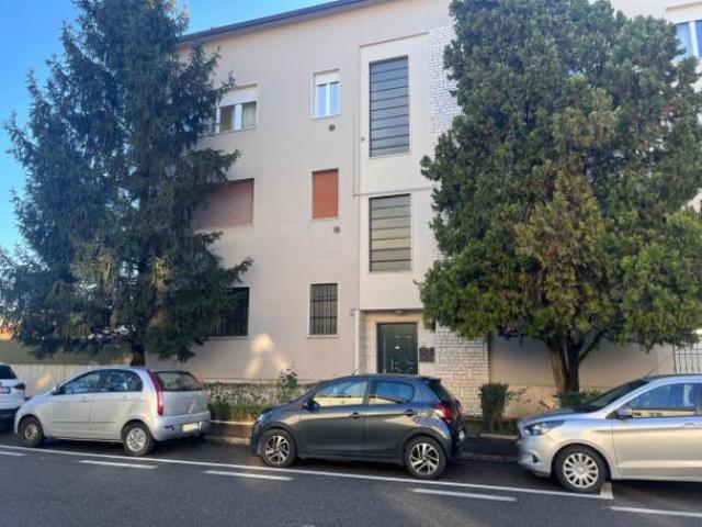 Immobile di 110 m con 4 locali in affitto a Brescia
