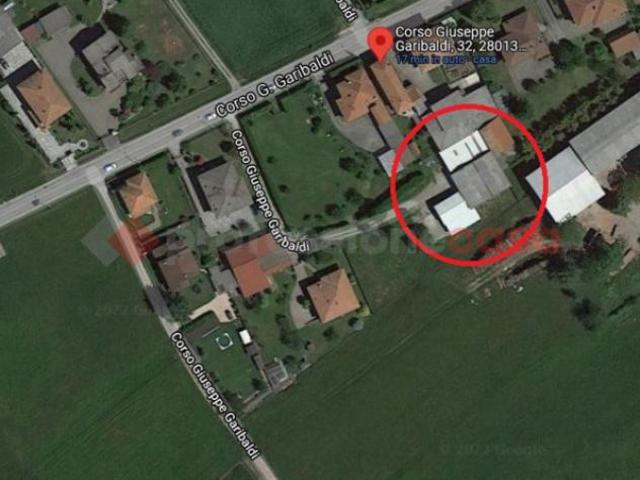 Immobile di 1125 m in vendita a Gattico Veruno