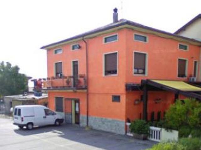Immobile di 1165 m con più di 5 locali in vendita a Palosco