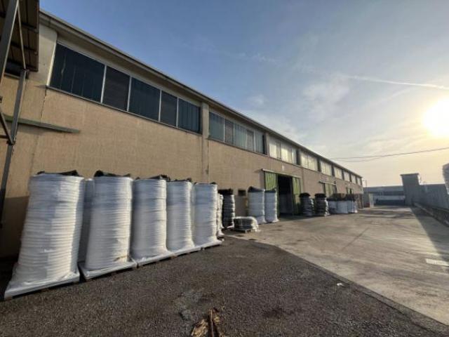 Immobile di 1350 m con 3 locali in affitto a Paderno Franciacorta