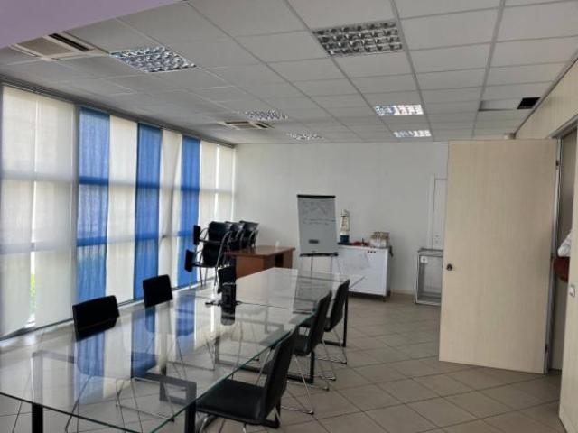 Immobile di 150 m con 4 locali in vendita a Brescia