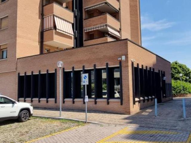 Immobile di 150 m in affitto a Casalecchio di Reno