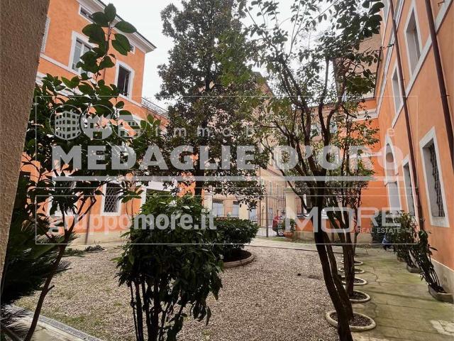 IMMOBILE DI PREGIO IN CENTRO CON 1 CAMERA