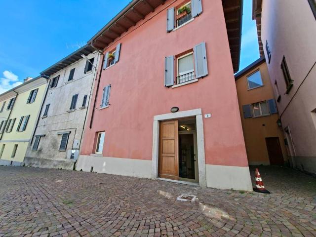 Immobile in vendita a Colico LC