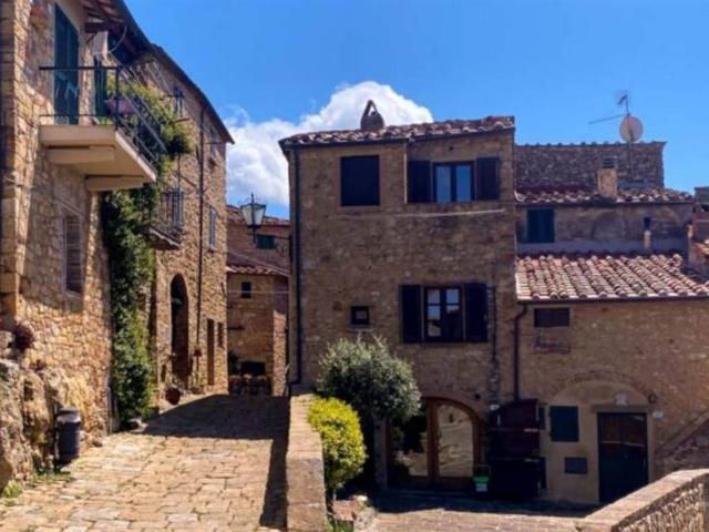 Immobile in vendita a Casale Marittimo PI