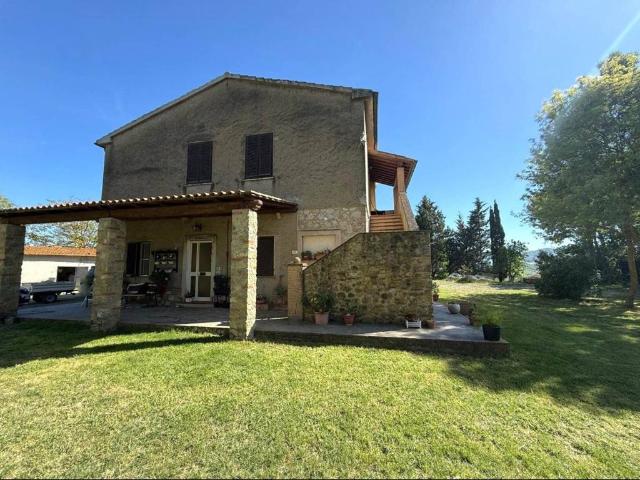 Immobile in vendita a Castelnuovo di Val di Cecina PI