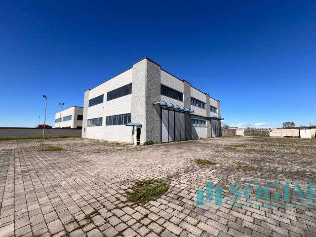 Immobile in vendita a Cerano NO