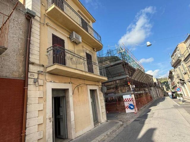 Immobile in vendita a Chiaramonte Gulfi RG
