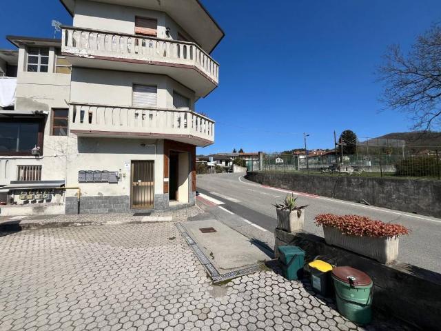 Immobile in vendita a Bolzano Novarese NO
