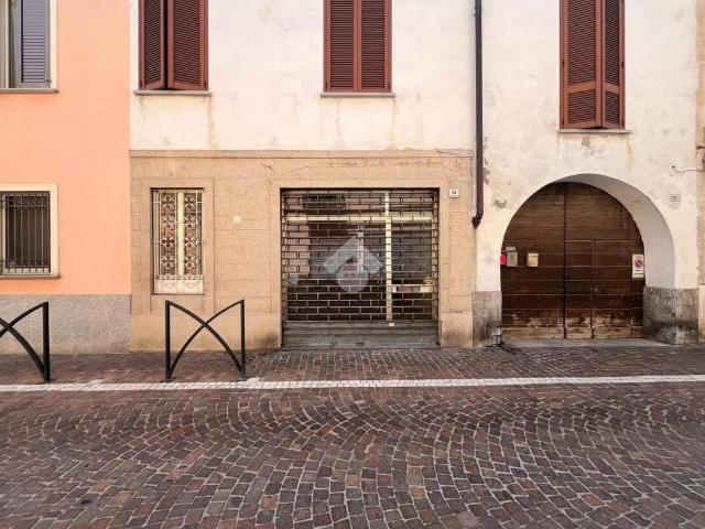 Immobile in vendita a Galliate NO