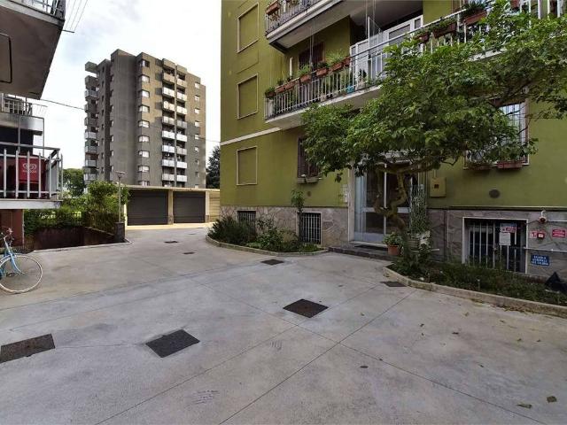 Immobile in vendita a Garbagnate Milanese MI