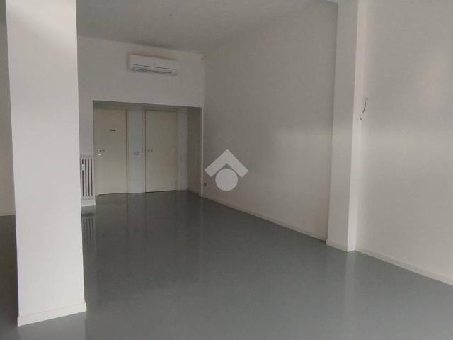 Immobile in vendita a Garbagnate Milanese MI