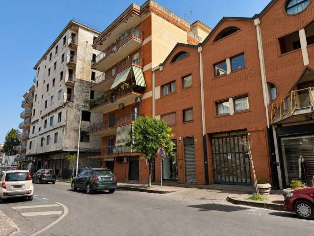 Immobile in vendita a Giugliano in Campania NA