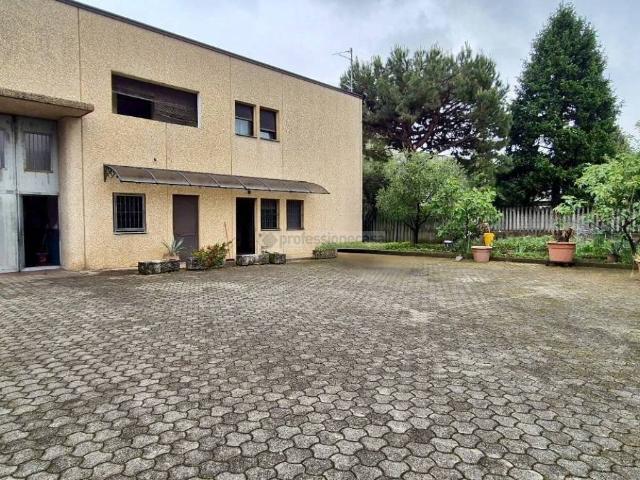 Immobile in vendita a Desio MB