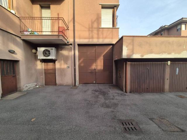 Immobile in vendita a Desio MB