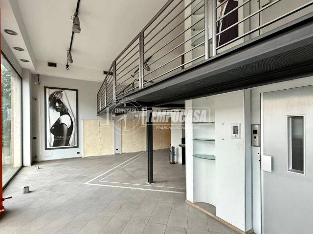 Immobile in vendita a Lecco LC