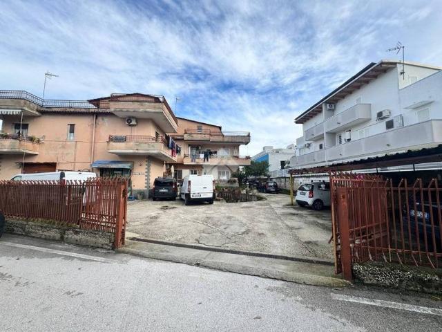 Immobile in vendita a Lusciano CE
