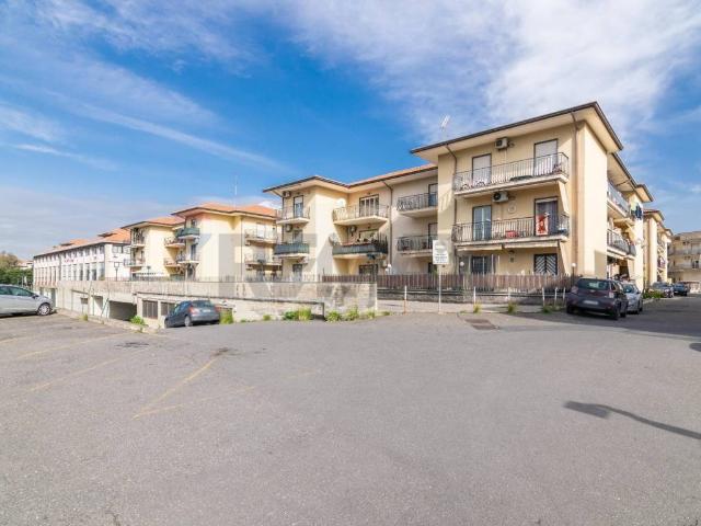 Immobile in vendita a Motta Sant'Anastasia CT