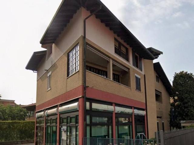 Immobile in vendita a Nova Milanese MB