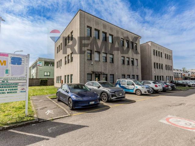 Immobile in vendita a Novate Milanese MI