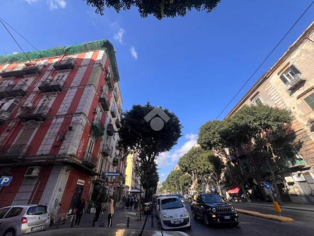 Palazzo / Stabile in vendita a Napoli NA
