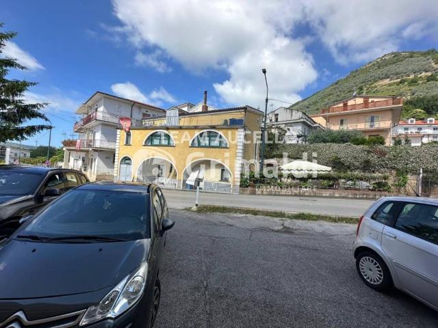 Immobile in vendita a San Cipriano Picentino SA