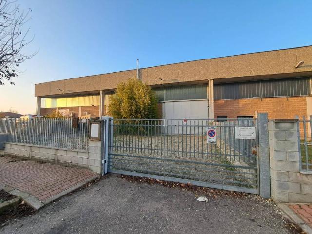 Immobile in vendita a Sant'Alessio con Vialone PV
