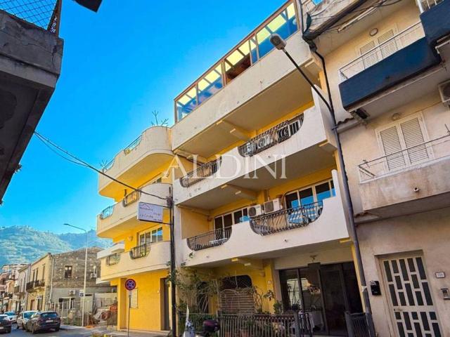 Immobile in vendita a Sant'Alessio Siculo ME