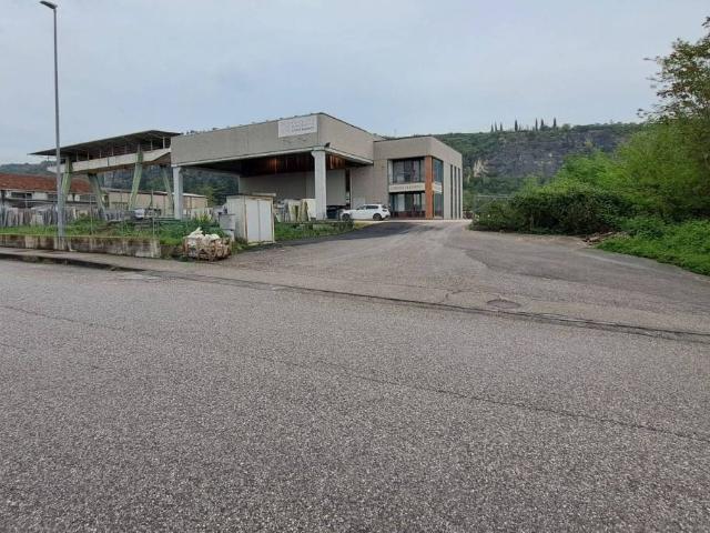 Immobile in vendita a Sant'Ambrogio di Valpolicella VR