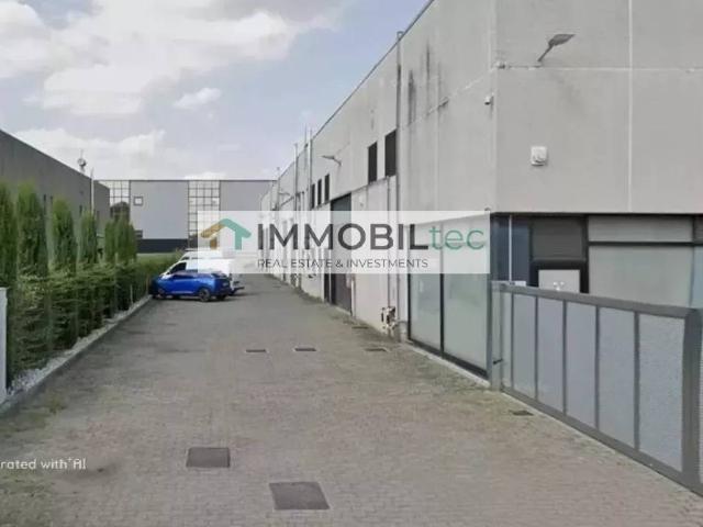 Immobile in vendita a Saronno VA