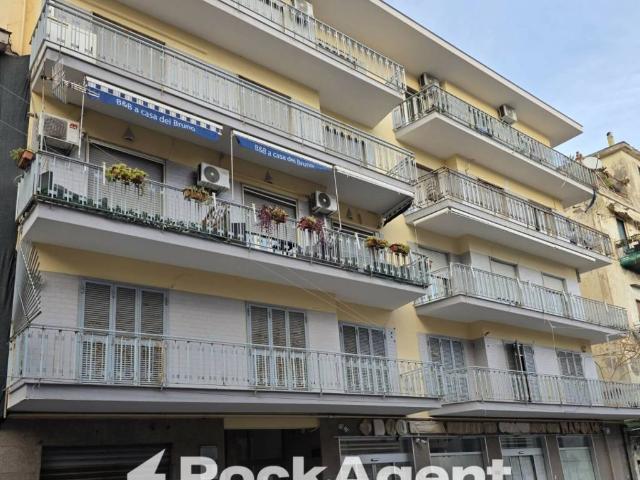 Immobile in vendita a Pozzuoli NA