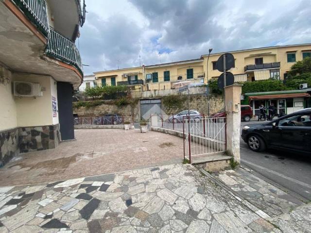 Immobile in vendita a Pozzuoli NA