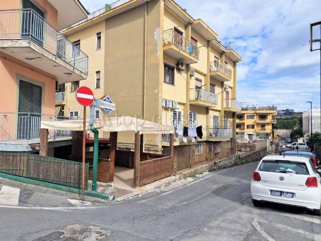Immobile in vendita a Pozzuoli NA