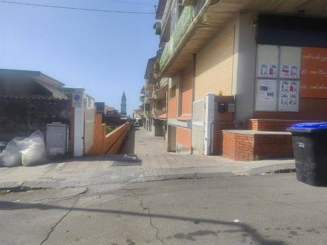 Immobile in vendita a Pedara CT