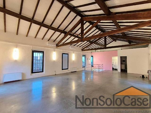 Immobile in vendita a Prato PO