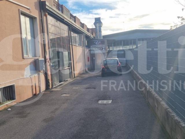 Immobile in vendita a Rozzano MI
