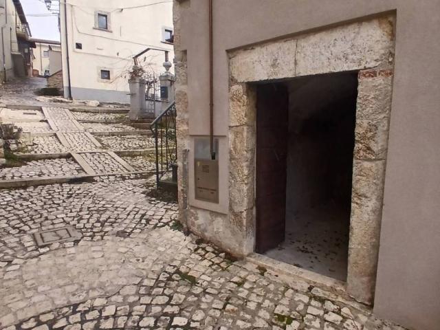 Immobile in vendita a Rocca di Mezzo AQ