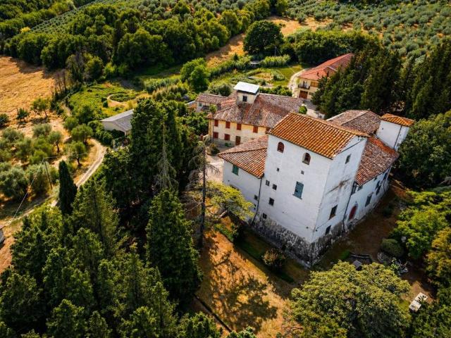 Palazzo / Stabile in vendita a Rignano sull'Arno FI