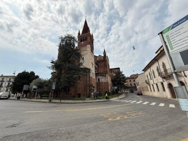 Attività / Licenza in vendita a Verona VR