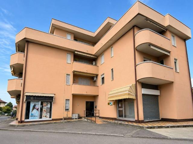 Immobile in affitto a Cogliate MB