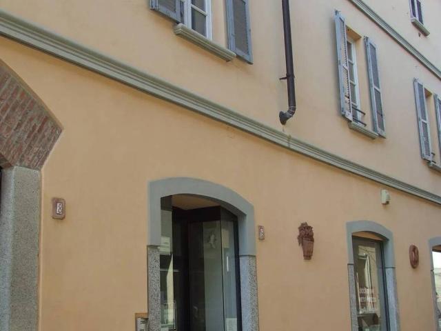 Immobile in affitto a Carate Brianza MB