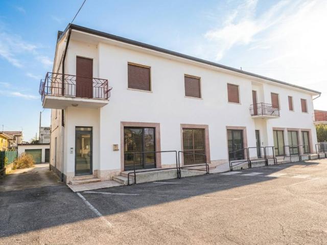 Immobile in affitto a Castel d'Azzano VR