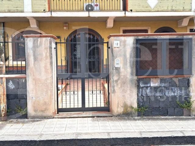 Immobile in affitto a Aci Sant'Antonio CT
