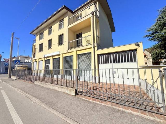 Immobile in affitto a Biassono MB