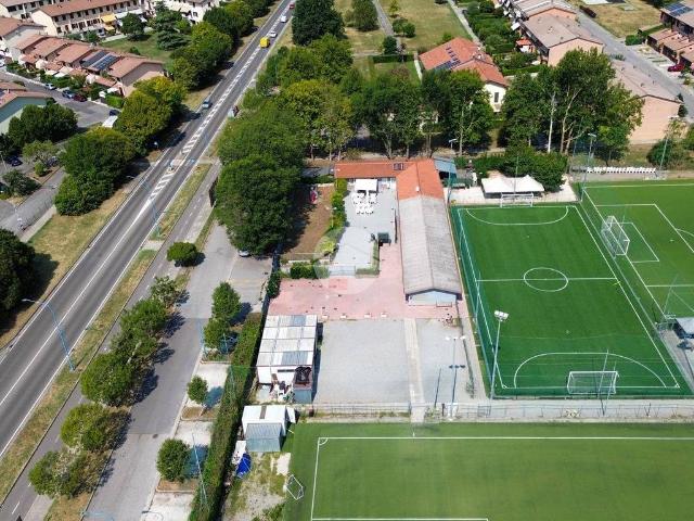 Attività / Licenza in affitto a Brescia BS