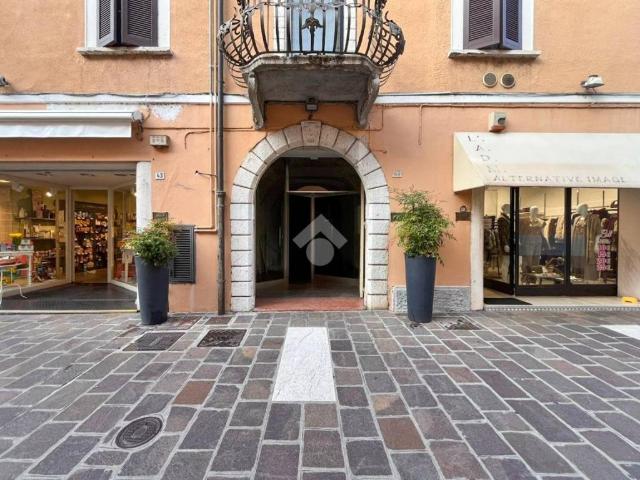 Immobile in affitto a Desenzano del Garda BS